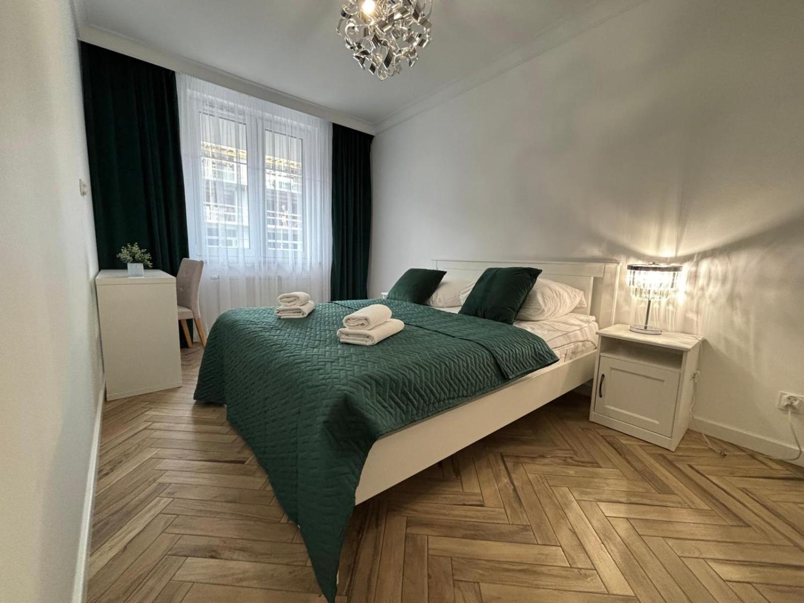 Apartamenty W Centrum Bialegostoku Z Parkingiem W Garazu Podziemnym Белосток Экстерьер фото