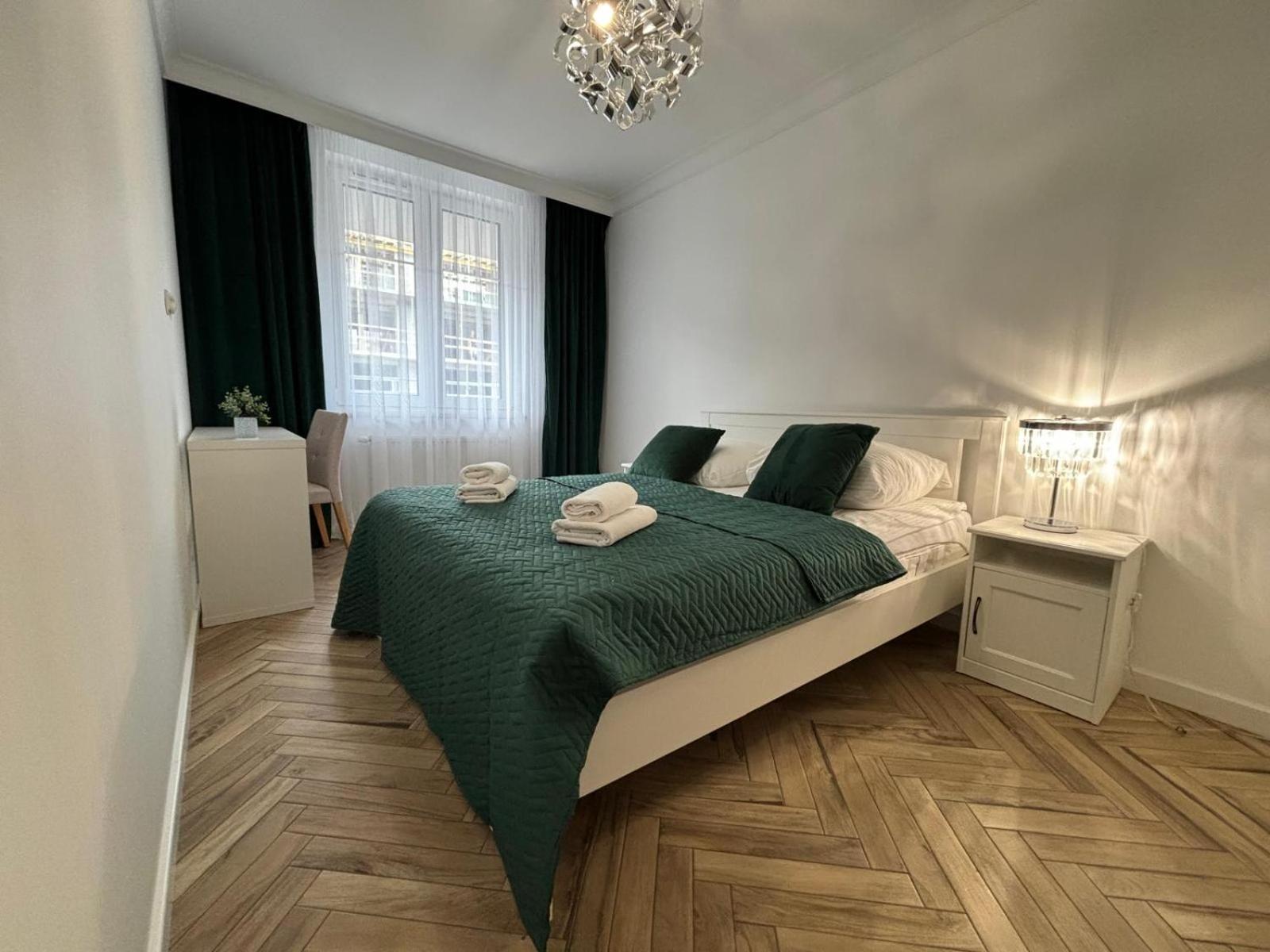 Apartamenty W Centrum Bialegostoku Z Parkingiem W Garazu Podziemnym Белосток Экстерьер фото