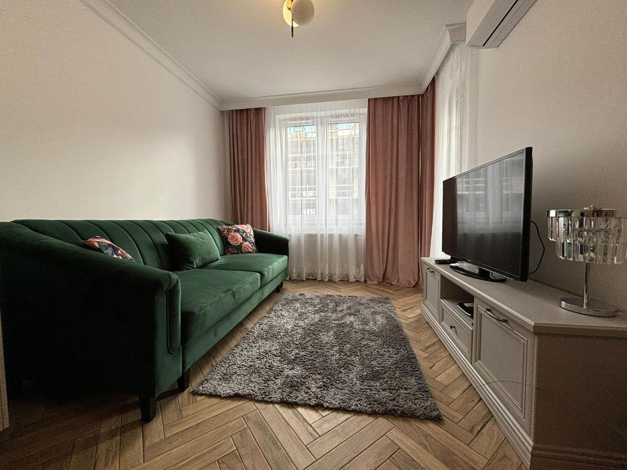 Apartamenty W Centrum Bialegostoku Z Parkingiem W Garazu Podziemnym Белосток Экстерьер фото