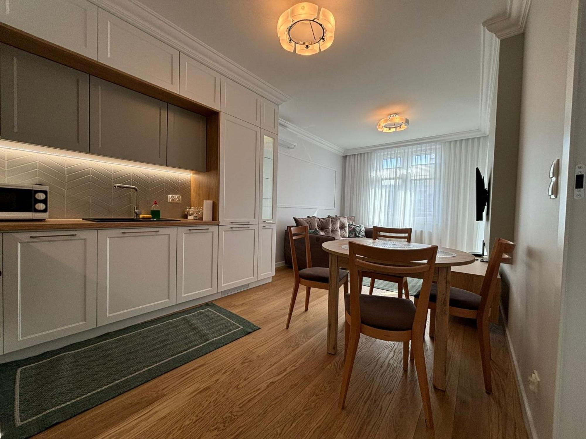 Apartamenty W Centrum Bialegostoku Z Parkingiem W Garazu Podziemnym Белосток Экстерьер фото